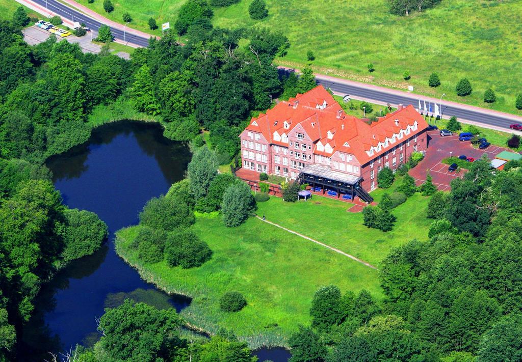 Park Hotel Fasanerie Neustrelitz Exterior photo