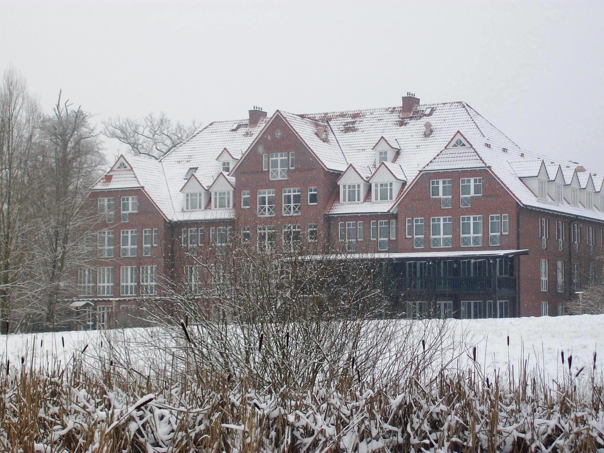 Park Hotel Fasanerie Neustrelitz Exterior photo