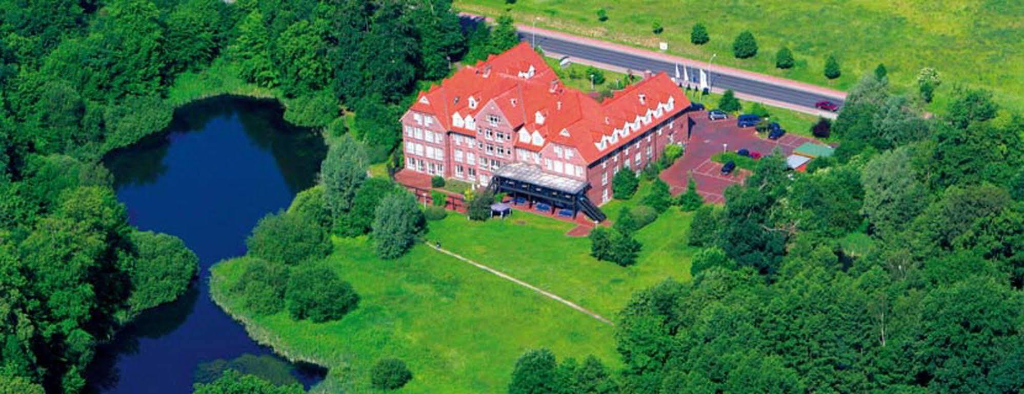 Park Hotel Fasanerie Neustrelitz Exterior photo